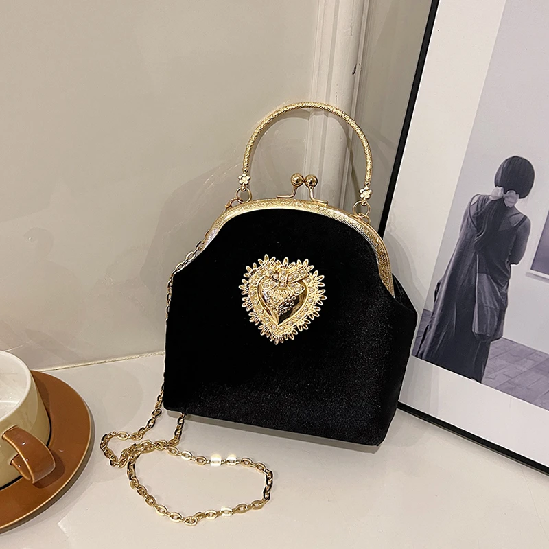 Chains Velvet Frame Heart Dinn - Women Bags Sale ulasan dan harga