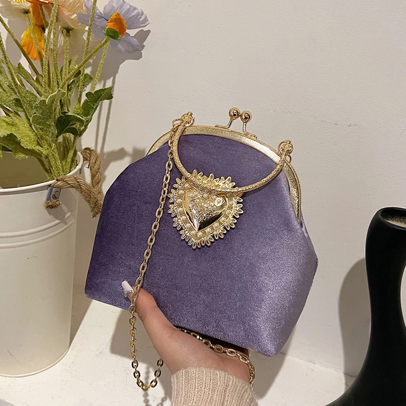 Chains Velvet Frame Heart Dinn - Women Bags Sale ulasan dan harga
