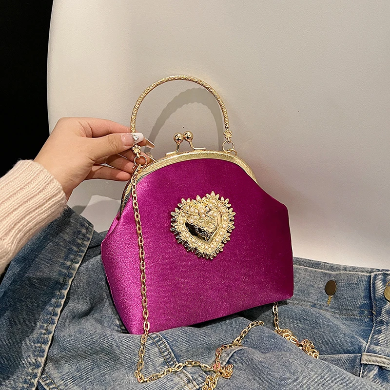 Chains Velvet Frame Heart Dinn - Women Bags Sale ulasan dan harga